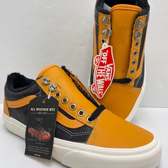 Vans Men’s Old Skool All Weather Mte
(Mte) Apricot/Black Sneakers
VN0A348F2NF - Picture 13 of 16